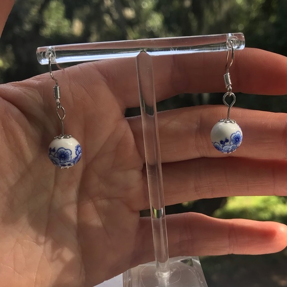 Chinoiserie Porcelain Dangle Earrings Pink+Green / Blue + White Grandmillennial - Picture 11 of 15